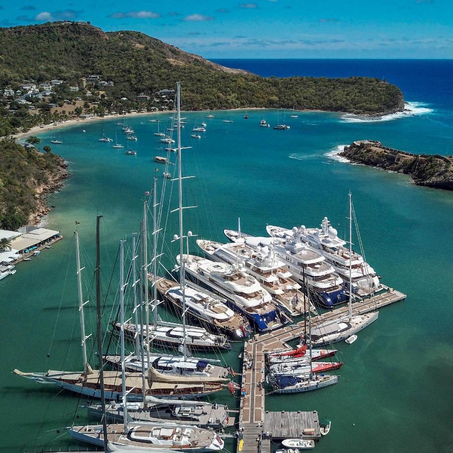 The Moxy Hotel English Harbour Buitenkant foto